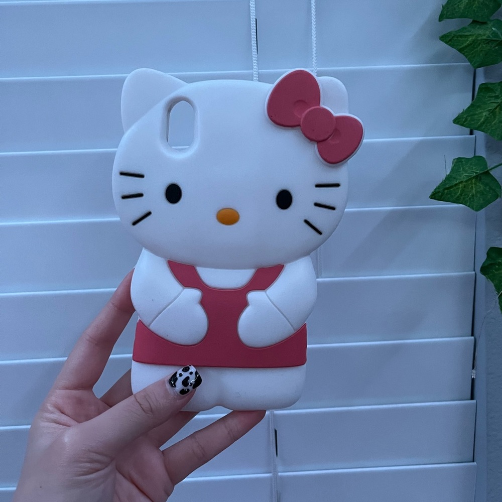 Hello Kitty IPhone XR Case 📱